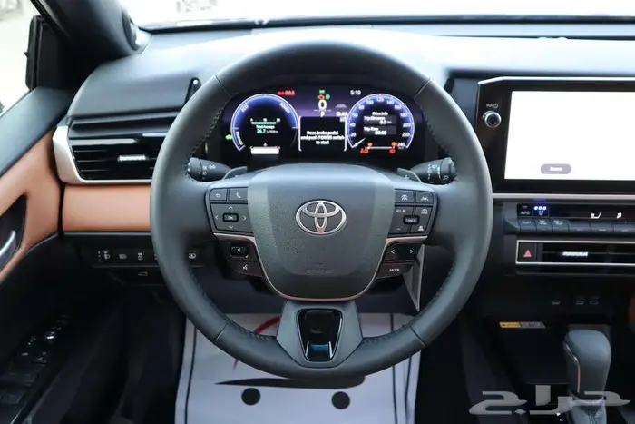 تويوتا كامري 2025 جميع الفئات والالوان 17