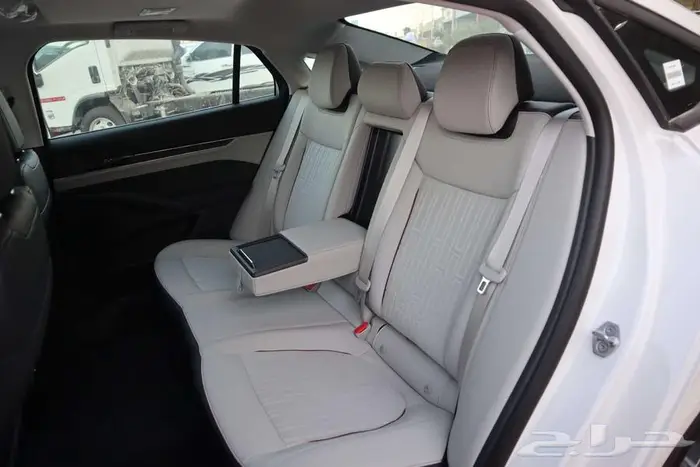 فورد توروس 2025 جميع الفئات والالوان 15