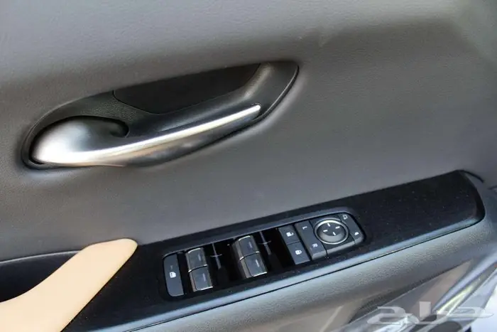 لكزس - UX300 خليجي هايبرد - 2025 - فل كامل-اقل سعر 3