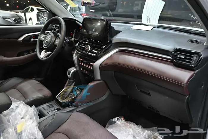 تويوتا اوربان كروزر 2026 9