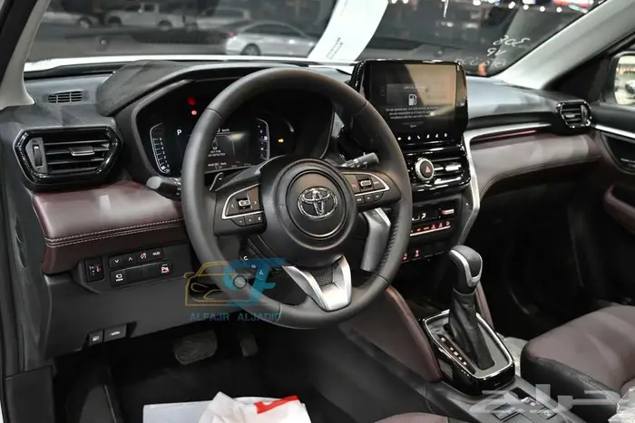 تويوتا اوربان كروزر 2026 7