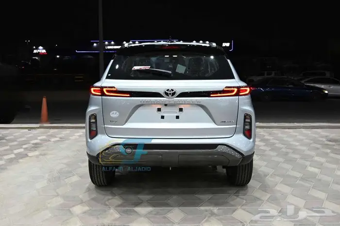 تويوتا اوربان كروزر 2026 4