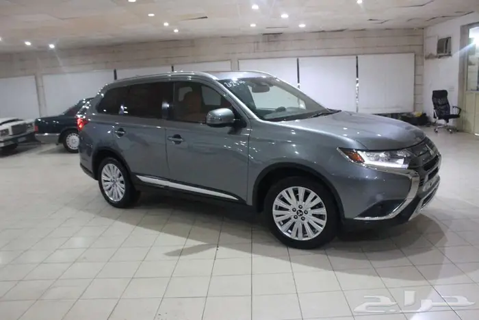 ميتسوبيشي اوتلاندر 2020 رصاصي بطاقة جمركية 14