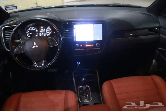 ميتسوبيشي اوتلاندر 2020 رصاصي بطاقة جمركية 24