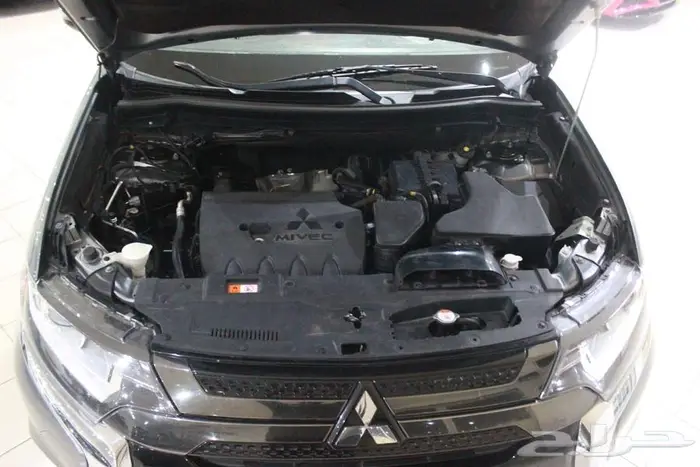 ميتسوبيشي اوتلاندر 2020 رصاصي بطاقة جمركية 32