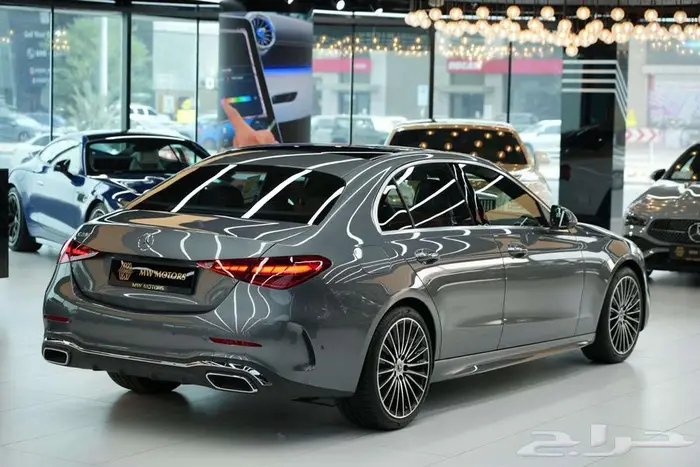 مرسيدس C 200 موديل 2026 أصفار خليجي رمادي فاتح جملي 3