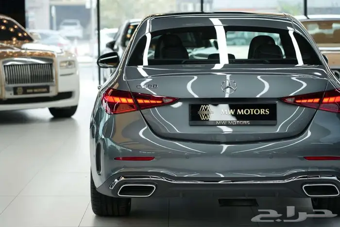 مرسيدس C 200 موديل 2026 أصفار خليجي رمادي فاتح جملي 5