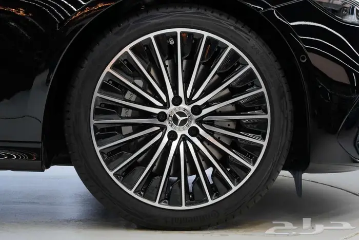 مرسيدس E 200 موديل 2026 أصفار خليجي أسود بيج 19