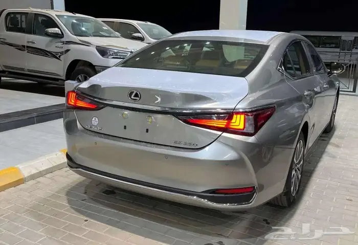 لكزس ES250 AA ستاندر موديل 2025 سعودي 5