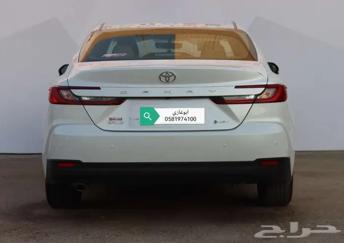 تويوتا كامري Eبلس موديل 2025 10