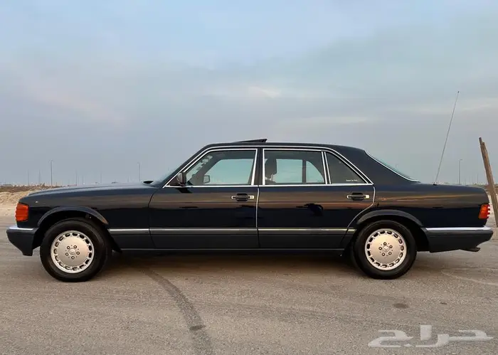 للبيع مرسدس حجم 560 9