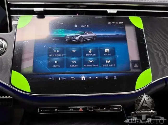 مرسيدس E200 2025 AMG Line اصفار 13