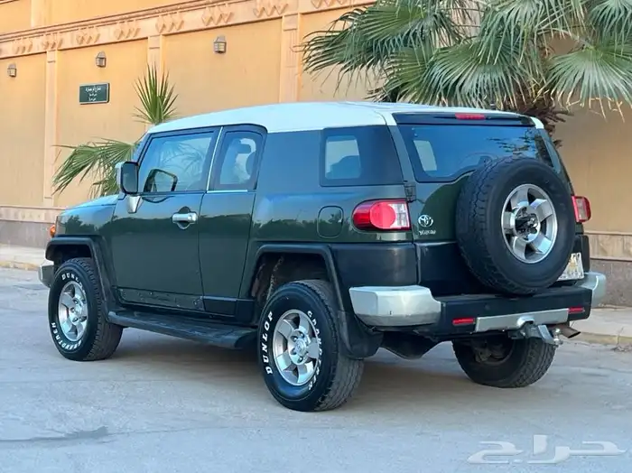 تويوتا اف جي 2010 9