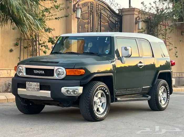 تويوتا اف جي 2010 0