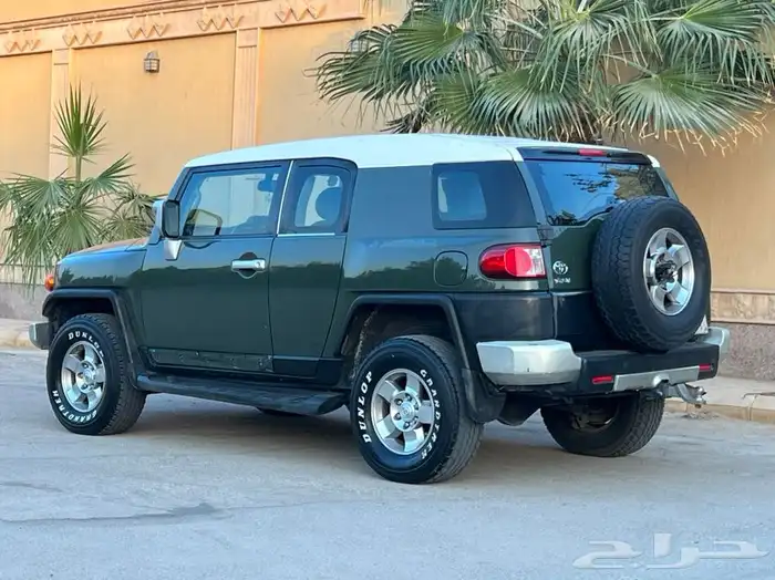 تويوتا اف جي 2010 8