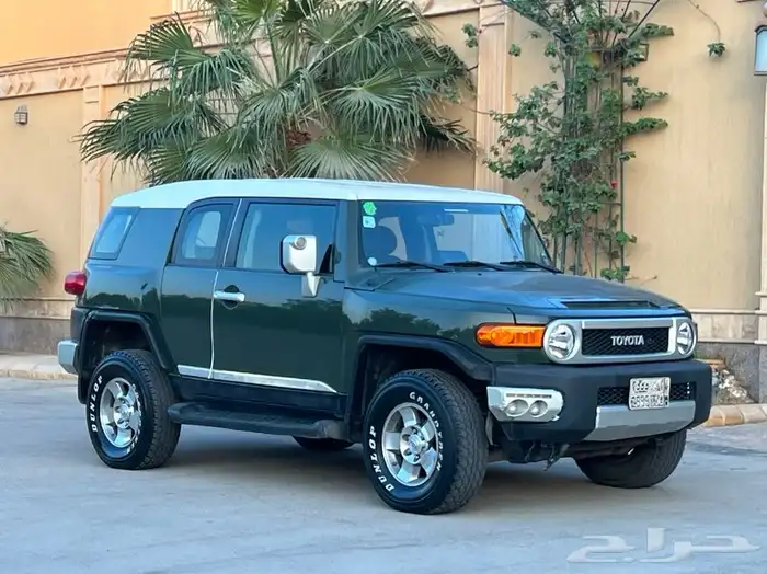 تويوتا اف جي 2010 4