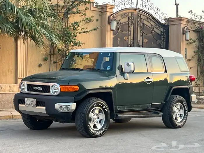 تويوتا اف جي 2010 1