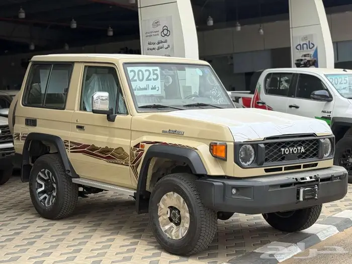 تويوتا جيب ربع رفرف فل كامل 2025 بنزين 1
