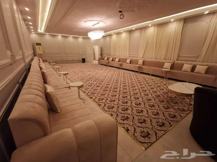 للبيع إستراحة مؤثثة بمخطط الرياض على شارعين 1