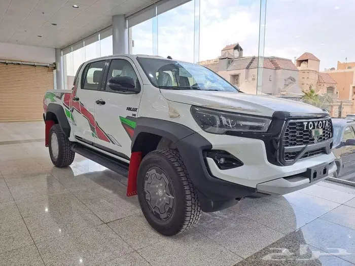 تويوتا هايلكس جي آر بنزين 2025 0