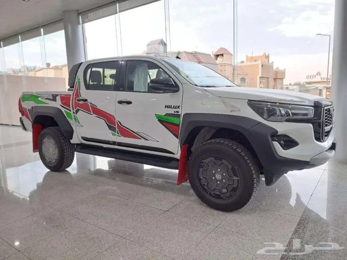 تويوتا هايلكس جي آر بنزين 2025 2