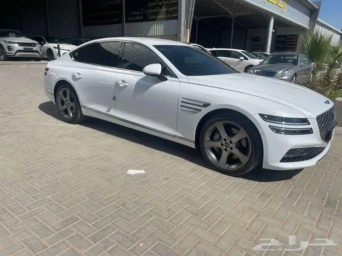 جنسس G80 2023 12