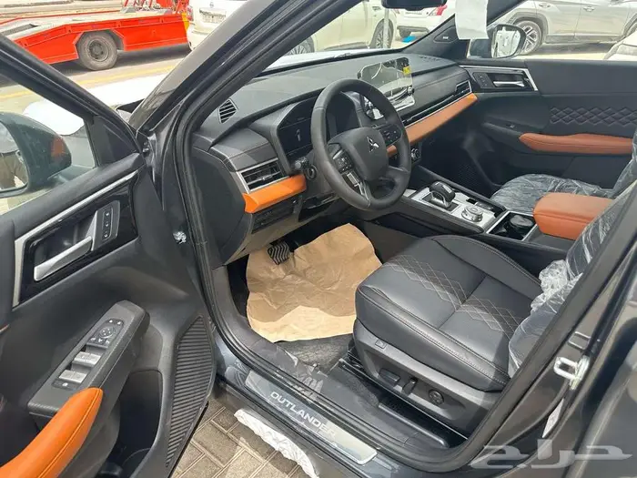 ميتسوبيشي اوتلاندر 2025 فل كامل 13