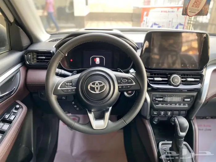 تويوتا أوربان كروزر GLX موديل 2026 6