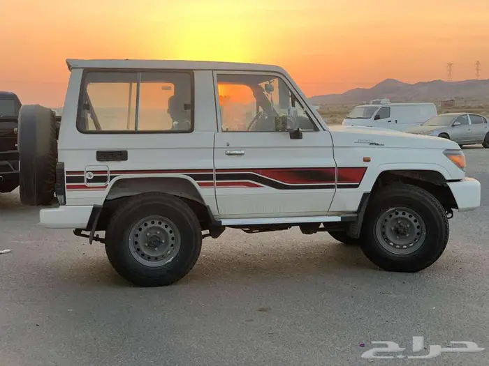 تويوتا جيب ربع 70 عام سلق 2023 4