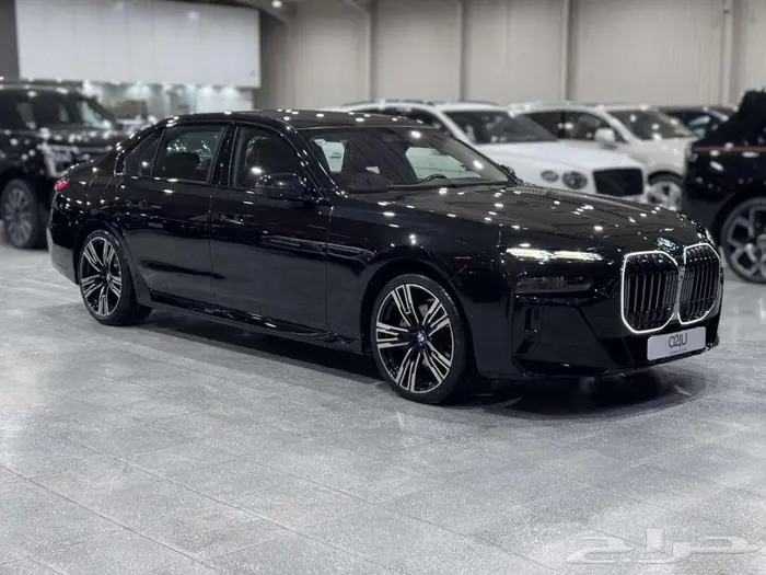 بي ام دبليو 735i موديل 2024 1