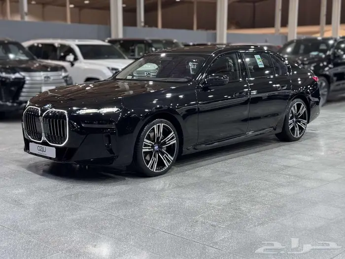 بي ام دبليو 735i موديل 2024 0