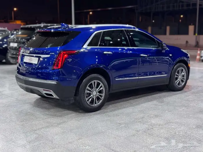 كاديلاك XT5 400 موديل 2023 3