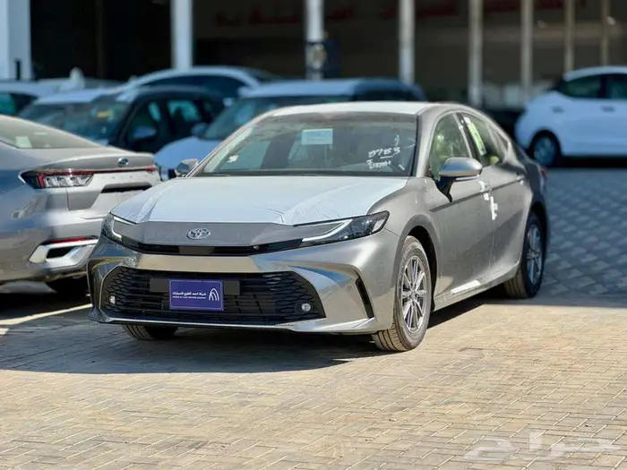 تويوتا كامرى E بنزين 2025 مبيعات التقسيط 0