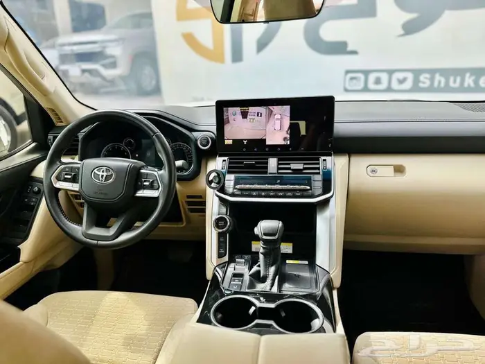 تويوتا لاندكروزر GXR 2023 7