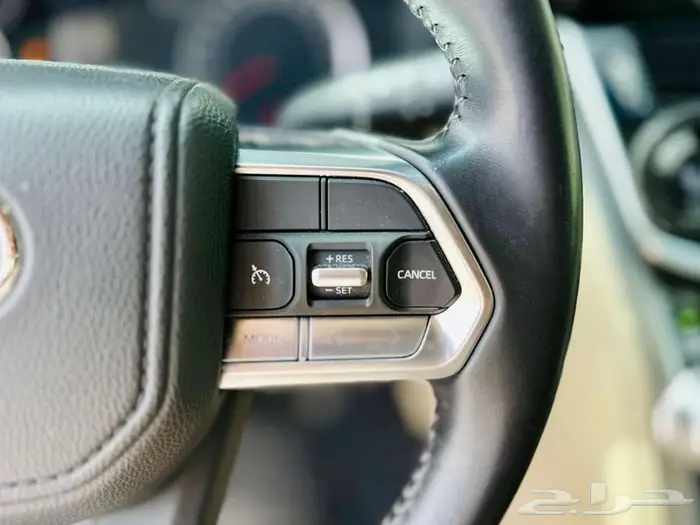 تويوتا لاندكروزر GXR 2023 11