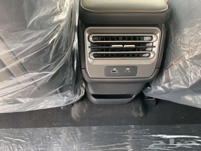 جيتور تى وان لاكجري موديل 2025 11