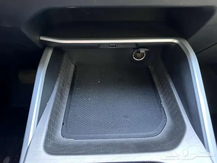 جيلي ام جراند 2025 22