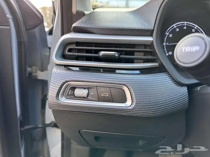 جيلي ام جراند 2025 15