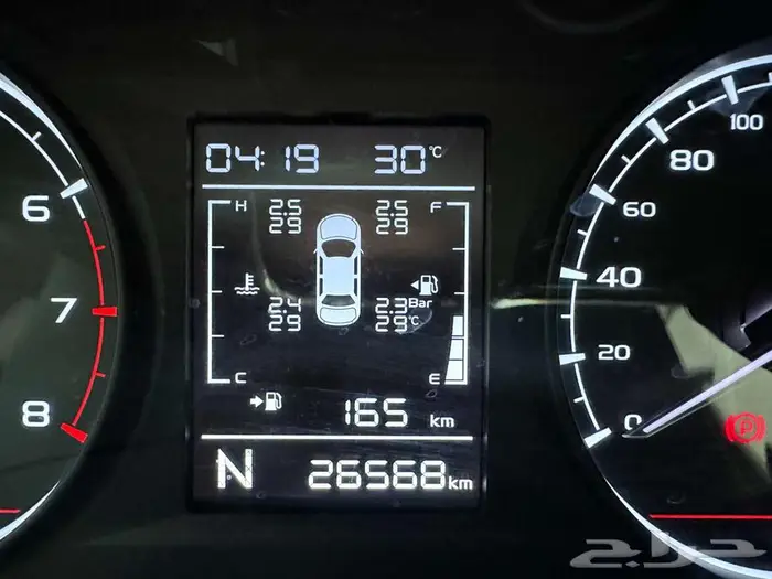 جيلي ام جراند 2025 5