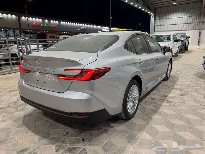تويوتا كامري LE نص فل 2025 ( اقل الاسعار ) 2