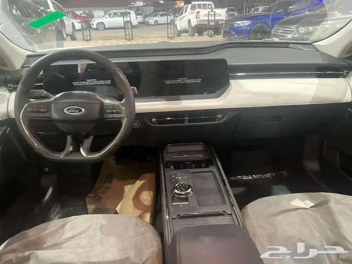 فورد تورس ترند وتيتانيوم 2026 عالمك نحو الفخامة والرقى 10