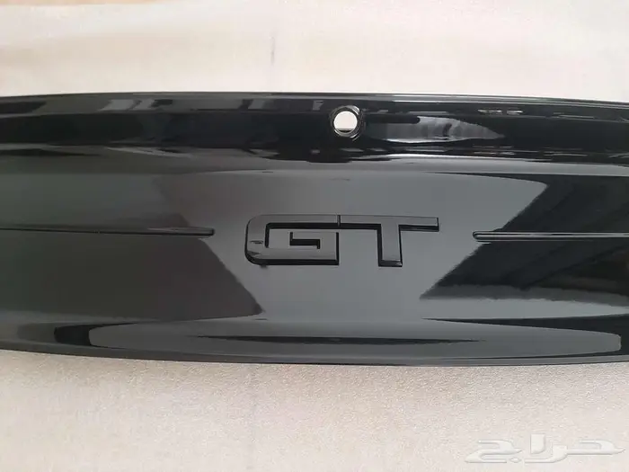 موستنج جي تي العلامة الخلفية اسود 2023 1