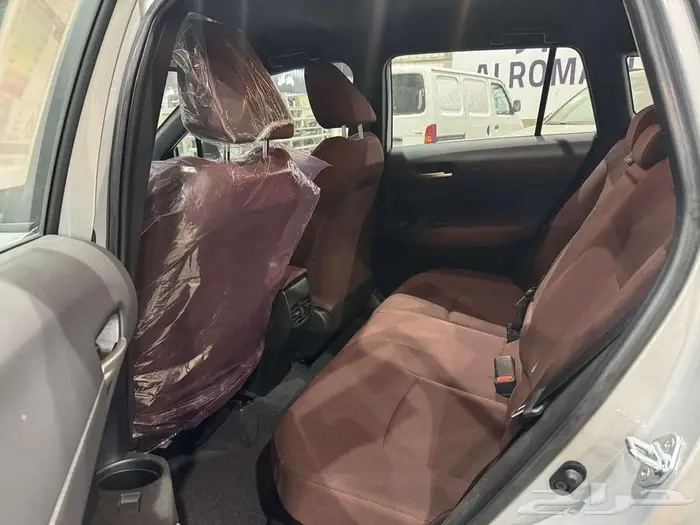 تويوتا كرولا كروس هايبرد استاندر عرض خاص 5