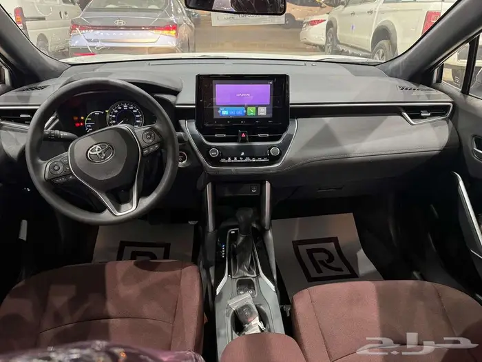 تويوتا كرولا كروس هايبرد استاندر عرض خاص 4