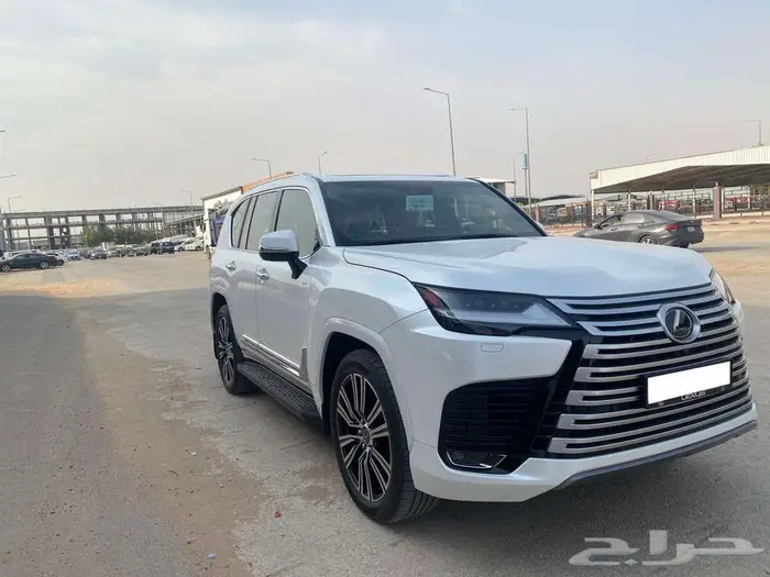 لكزس LX 600 2024 4