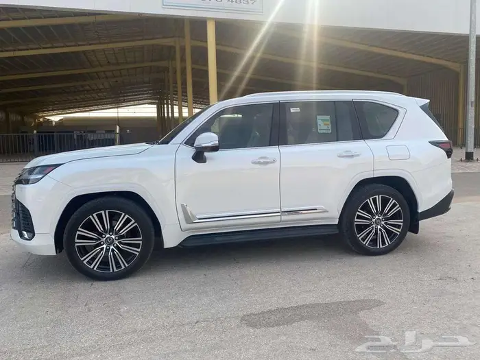 لكزس LX 600 2024 6