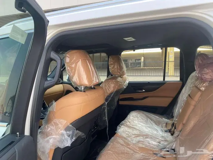 لكزس LX 600 2024 17