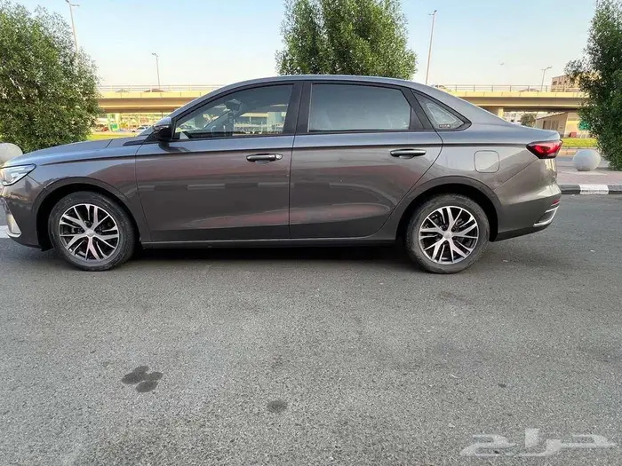 جلي امجراند 7 2023 للبيع 4