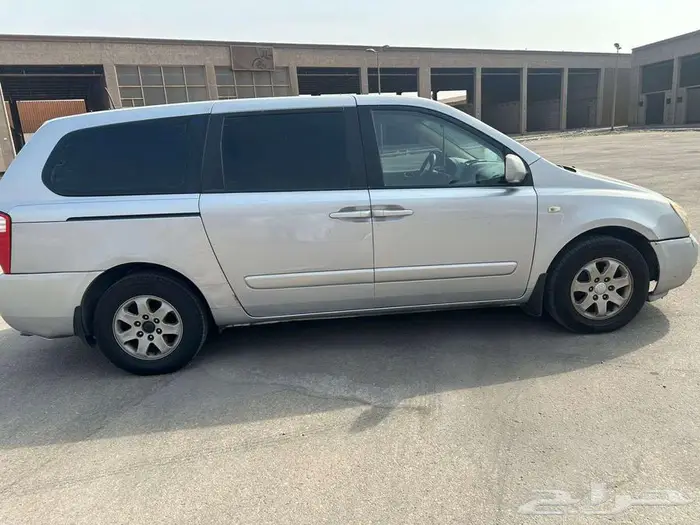 كيا كرنفال 2010 2