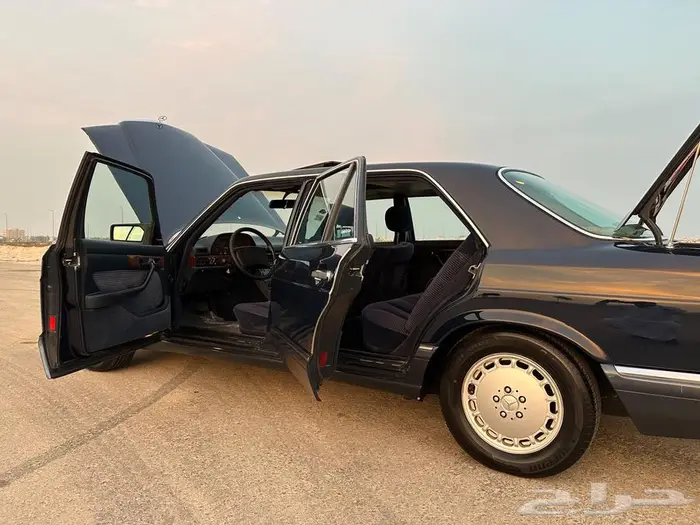 للبيع مرسدس حجم 560 73